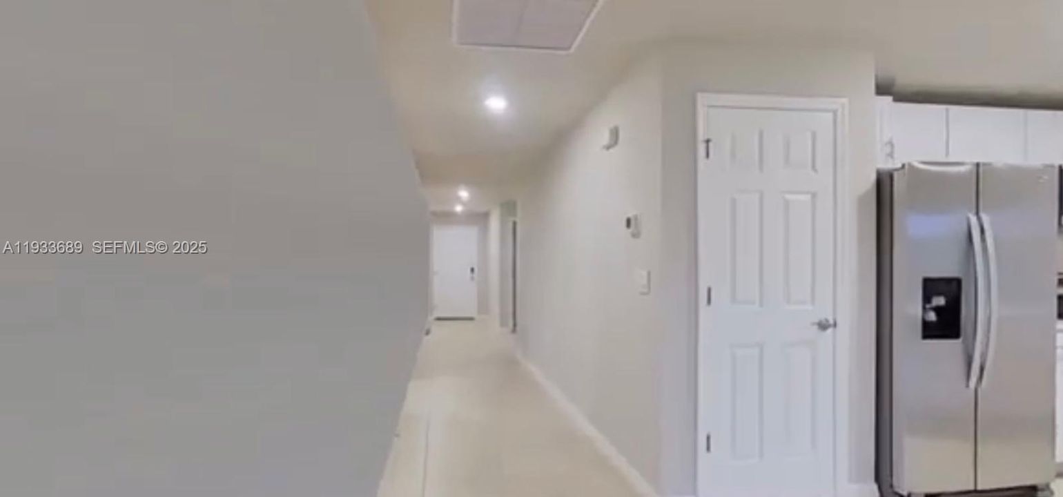 待售: $320,000 (4 贝兹, 2 浴室, 0 平方英尺)