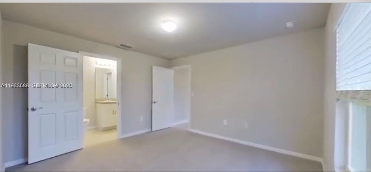 待售: $320,000 (4 贝兹, 2 浴室, 0 平方英尺)