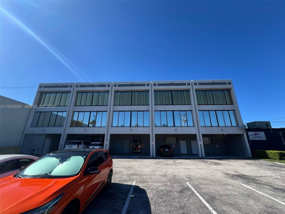 En Renta: $6,750 (0 camas, 0 baños, 0 Pies cuadrados)