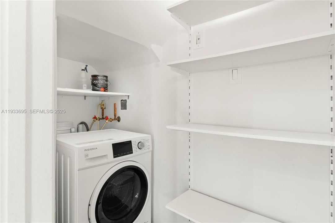 待售: $450,000 (2 贝兹, 2 浴室, 846 平方英尺)