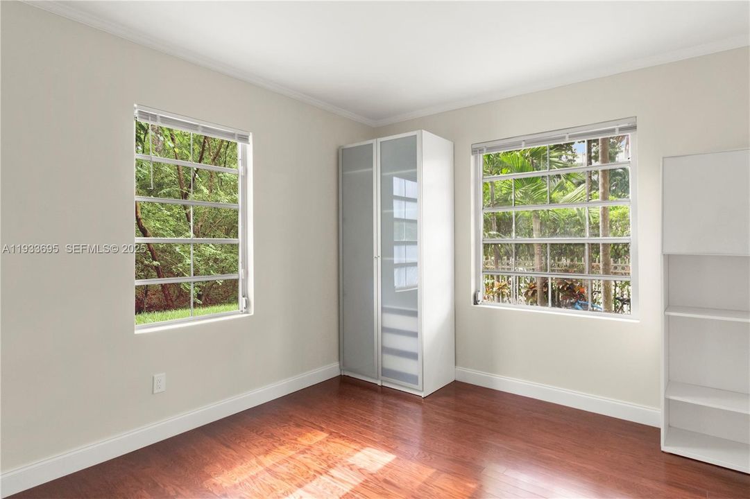 待售: $450,000 (2 贝兹, 2 浴室, 846 平方英尺)