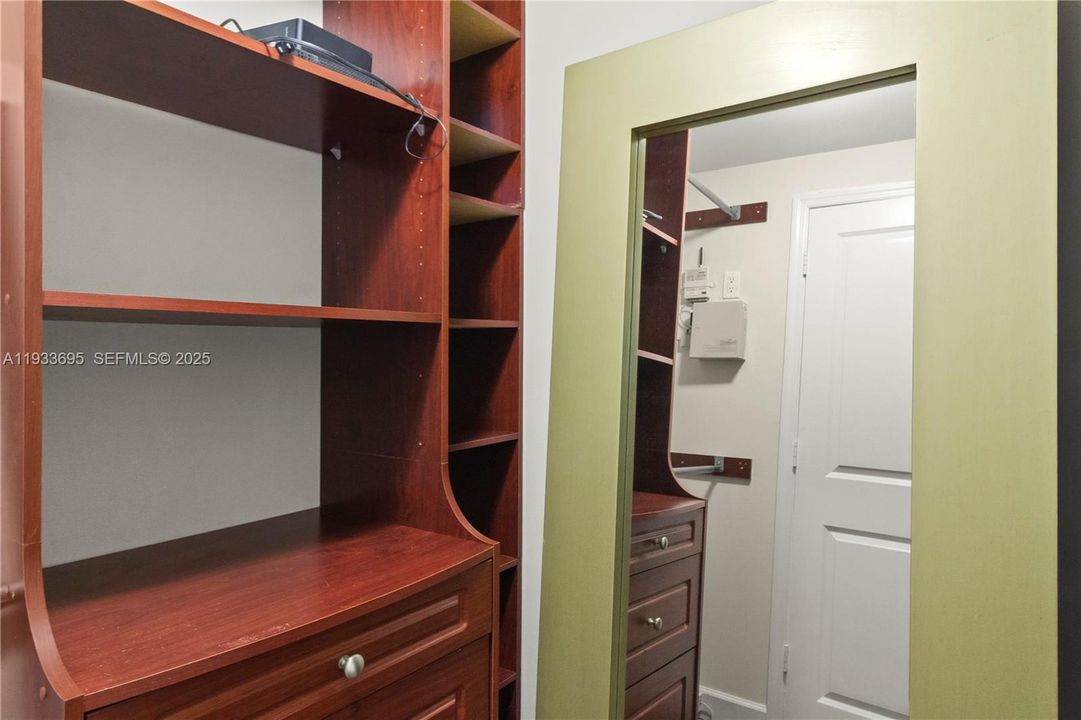 待售: $450,000 (2 贝兹, 2 浴室, 846 平方英尺)