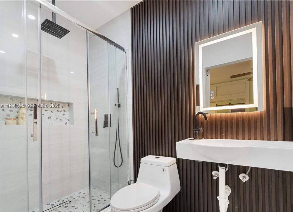 В аренду: $4,500 (4 спален, 3 ванн, 1453 Квадратных фут)