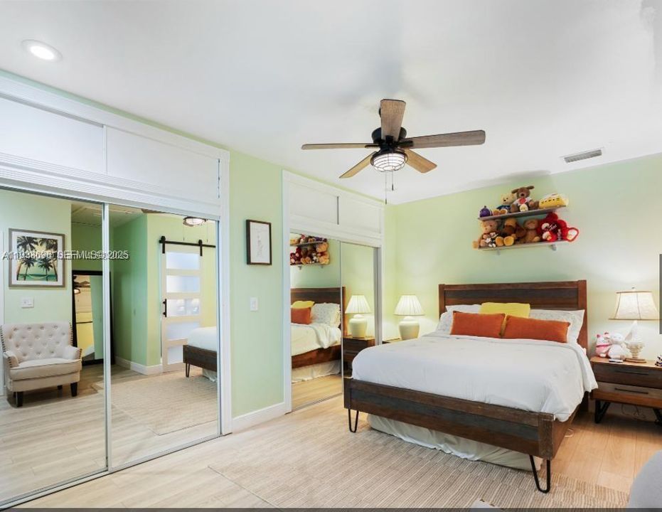 В аренду: $4,500 (4 спален, 3 ванн, 1453 Квадратных фут)