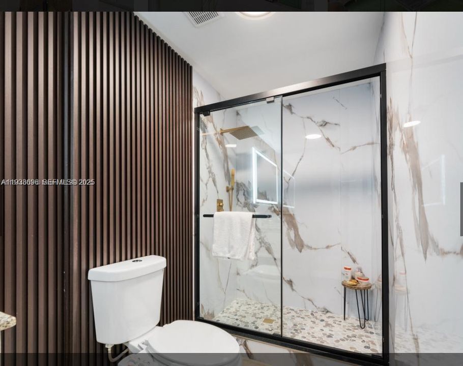 В аренду: $4,500 (4 спален, 3 ванн, 1453 Квадратных фут)