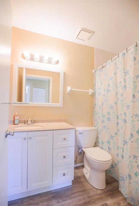 For Rent: $2,500 (3 beds, 2 baths, 1176 Square Feet)