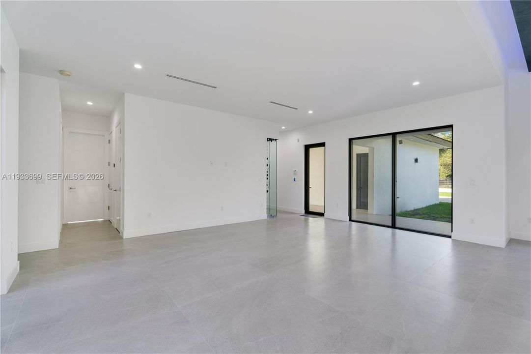 En Venta: $4,100,000 (8 camas, 7 baños, 5764 Pies cuadrados)