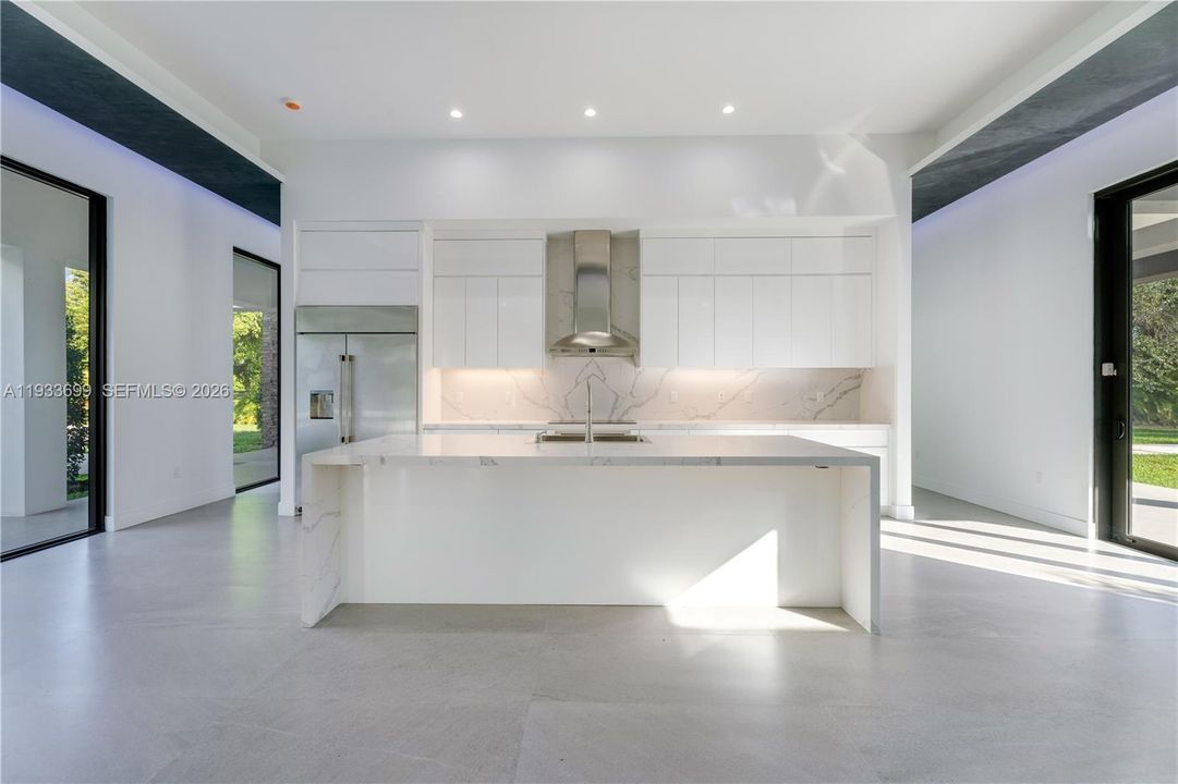 En Venta: $4,100,000 (8 camas, 7 baños, 5764 Pies cuadrados)