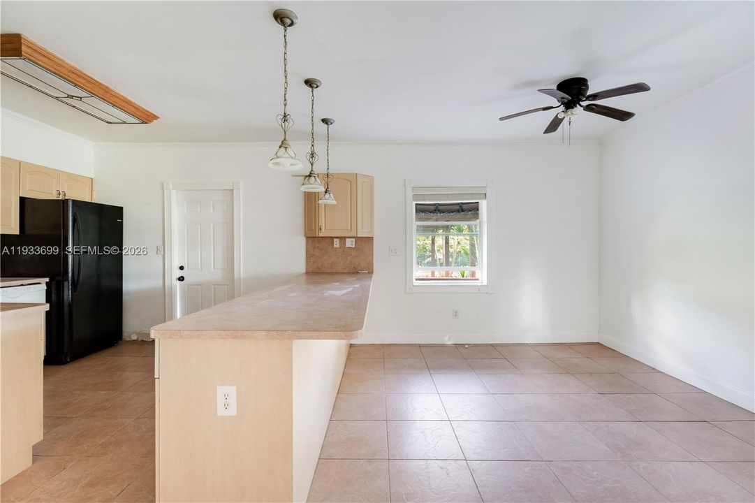 En Venta: $4,100,000 (8 camas, 7 baños, 5764 Pies cuadrados)