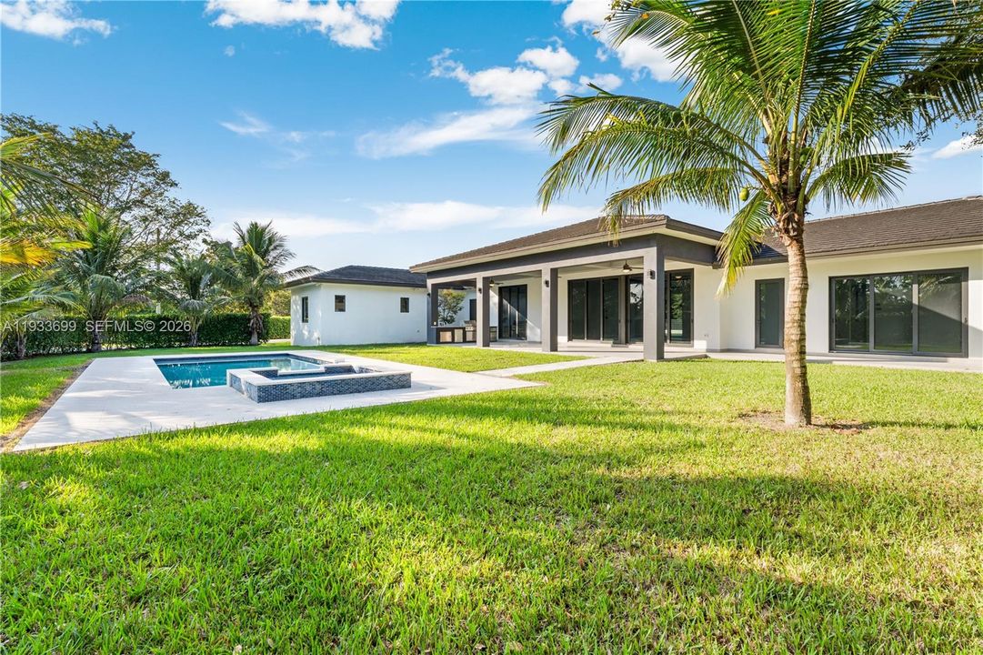 En Venta: $4,100,000 (8 camas, 7 baños, 5764 Pies cuadrados)