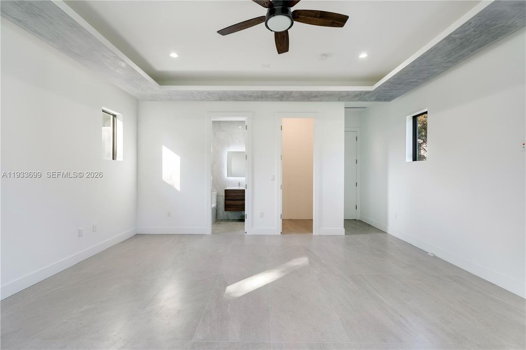 En Venta: $4,100,000 (8 camas, 7 baños, 5764 Pies cuadrados)