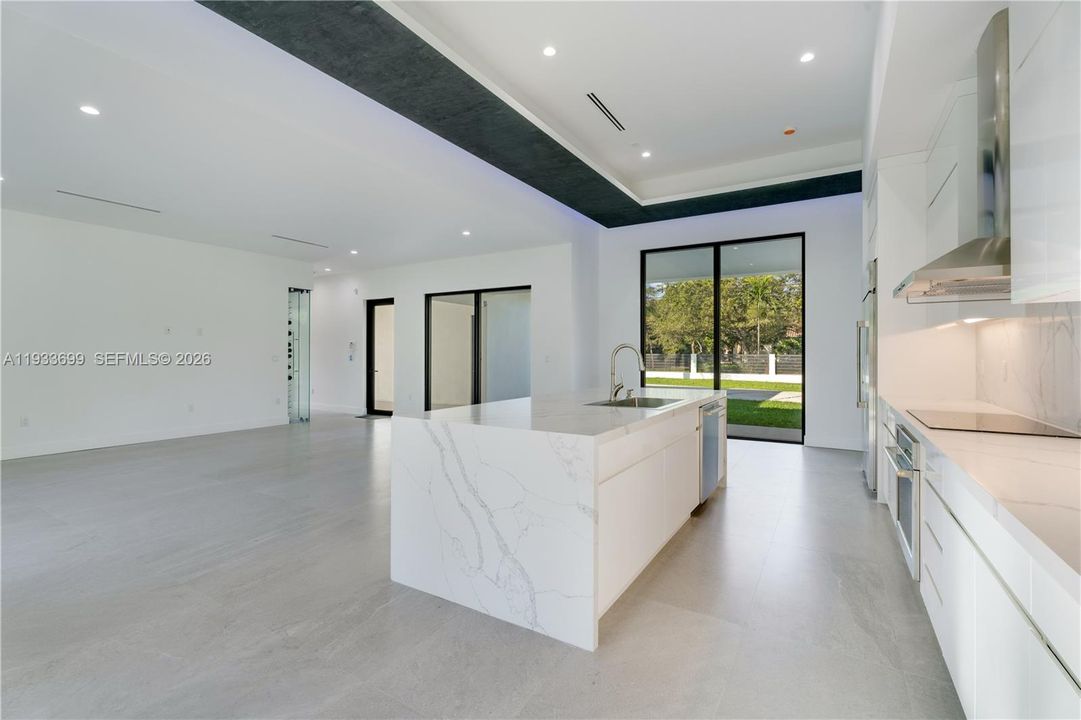 En Venta: $4,100,000 (8 camas, 7 baños, 5764 Pies cuadrados)