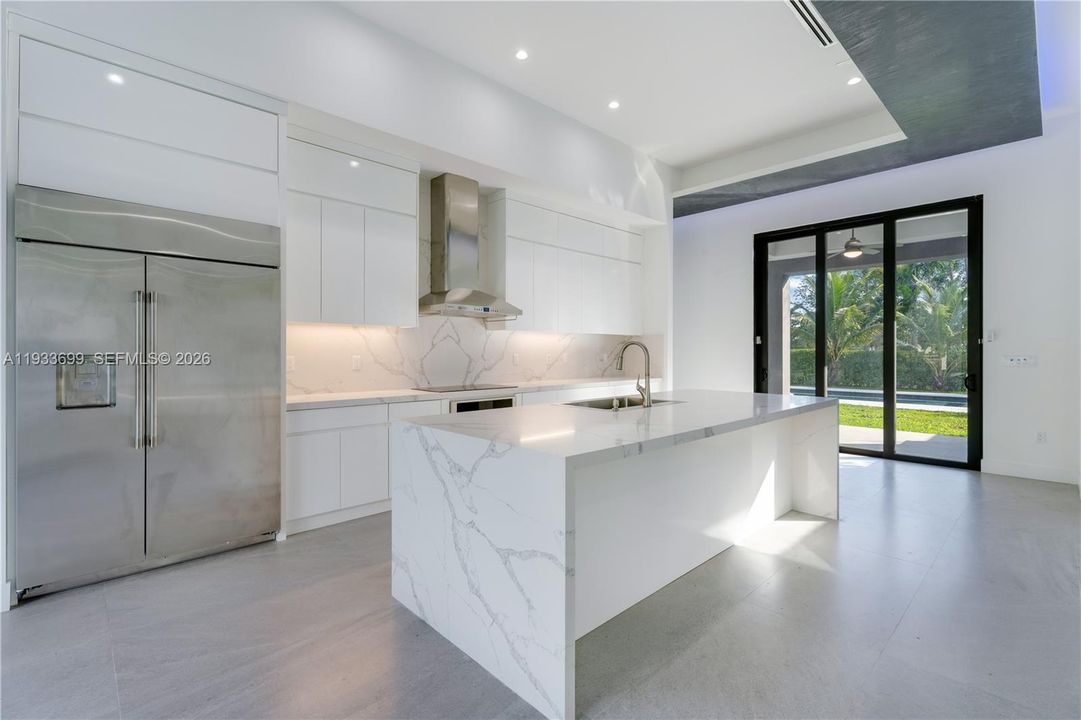 En Venta: $4,100,000 (8 camas, 7 baños, 5764 Pies cuadrados)