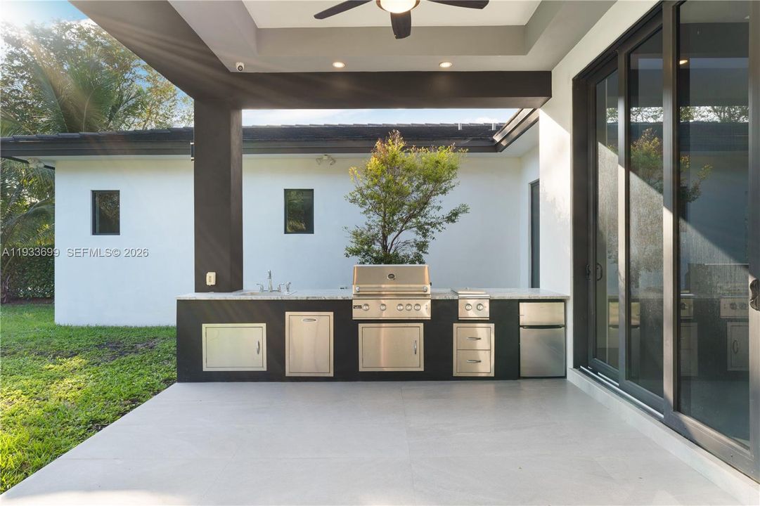 En Venta: $4,100,000 (8 camas, 7 baños, 5764 Pies cuadrados)