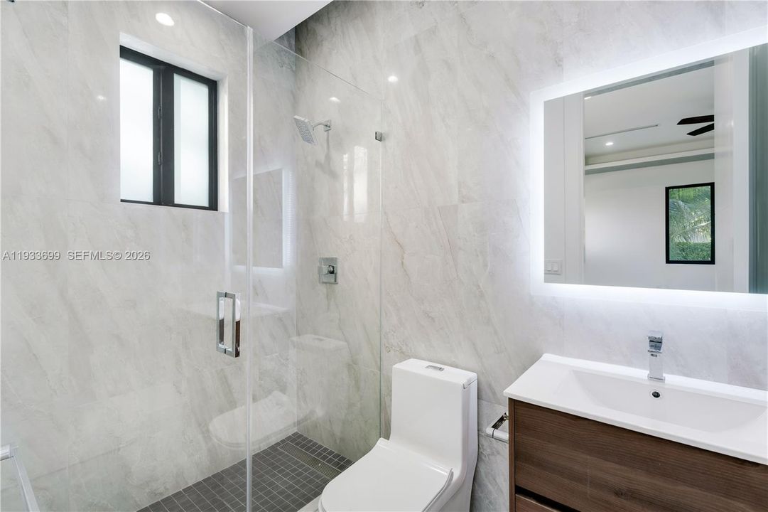 En Venta: $4,100,000 (8 camas, 7 baños, 5764 Pies cuadrados)