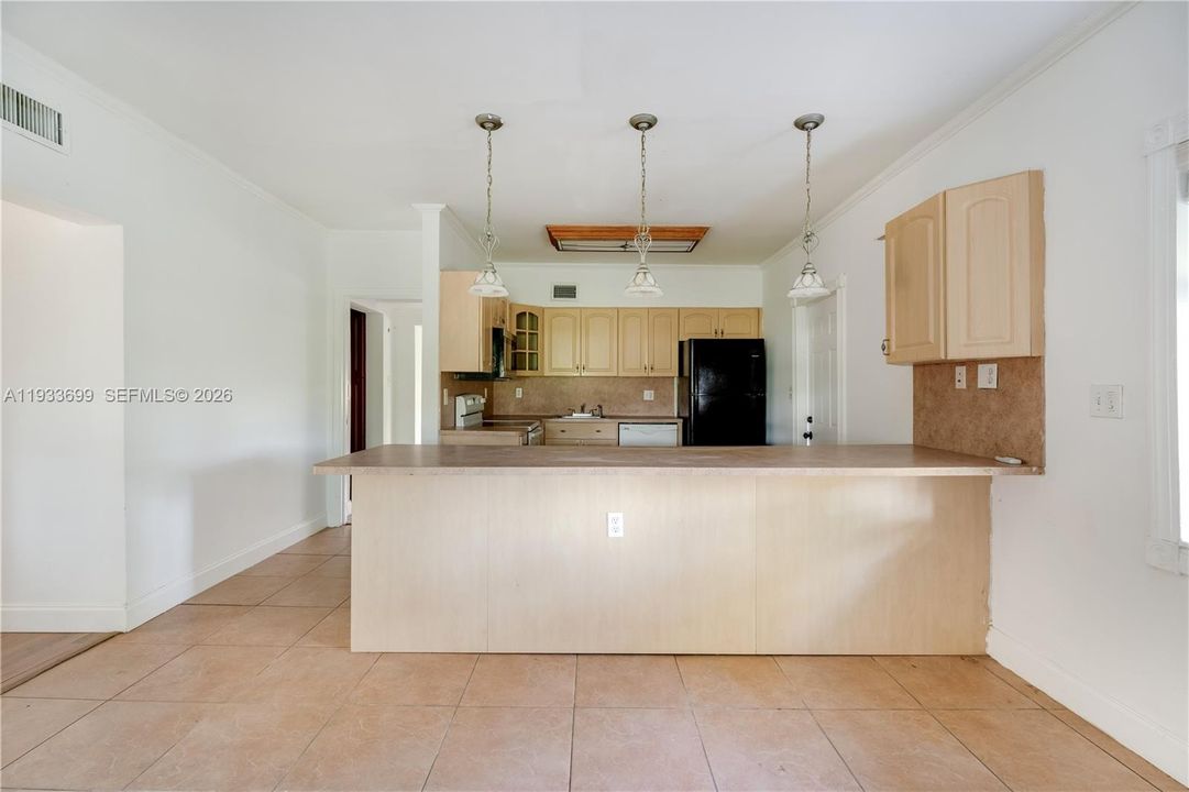 En Venta: $4,100,000 (8 camas, 7 baños, 5764 Pies cuadrados)