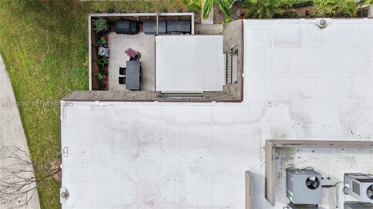 For Sale: $425,000 (3 beds, 2 baths, 1488 Square Feet)