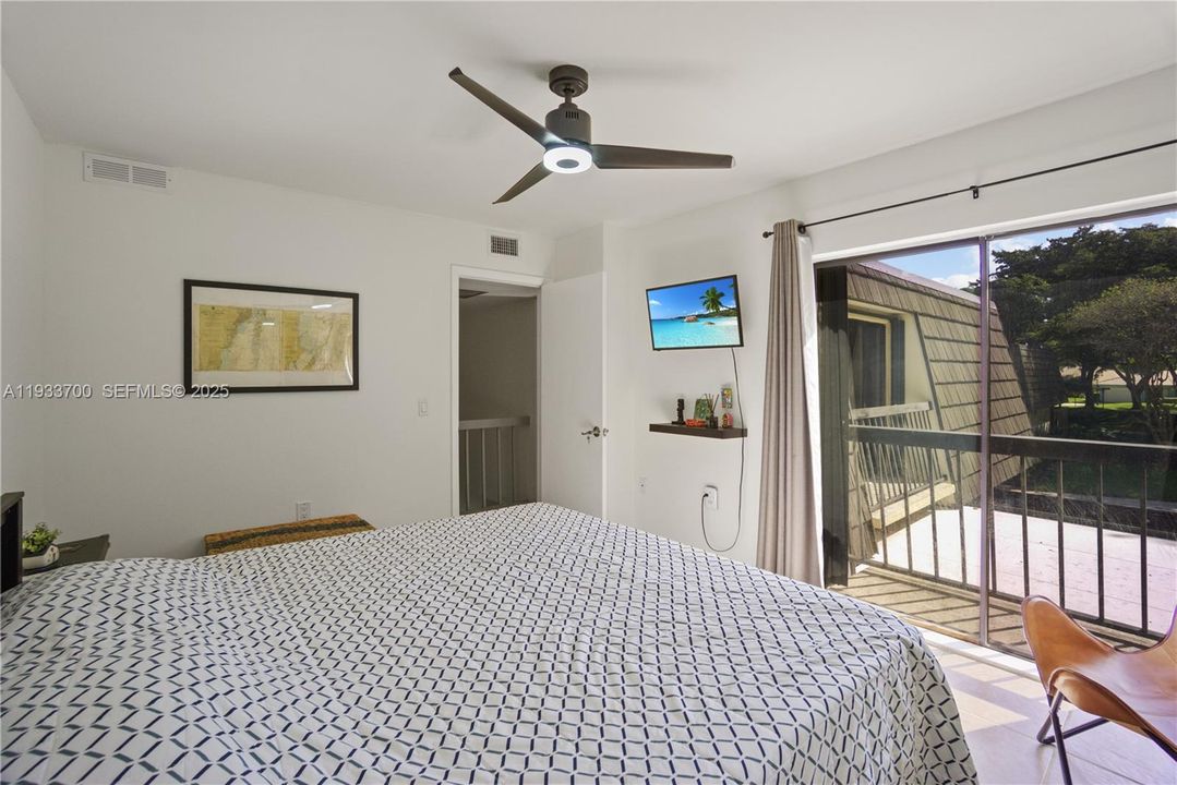 For Sale: $425,000 (3 beds, 2 baths, 1488 Square Feet)