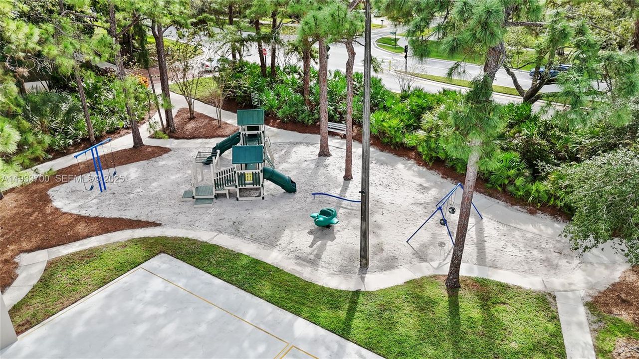 For Sale: $425,000 (3 beds, 2 baths, 1488 Square Feet)