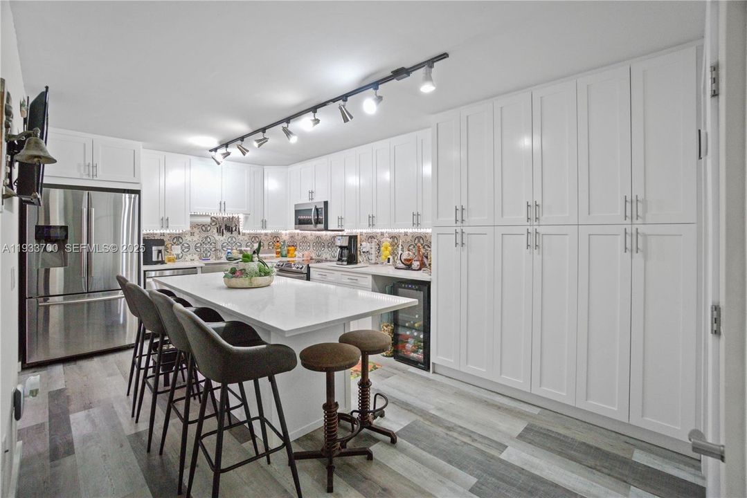 For Sale: $425,000 (3 beds, 2 baths, 1488 Square Feet)