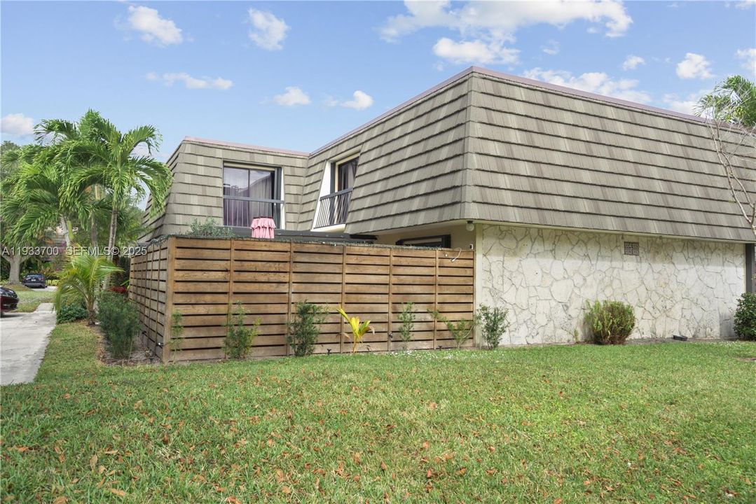 For Sale: $425,000 (3 beds, 2 baths, 1488 Square Feet)