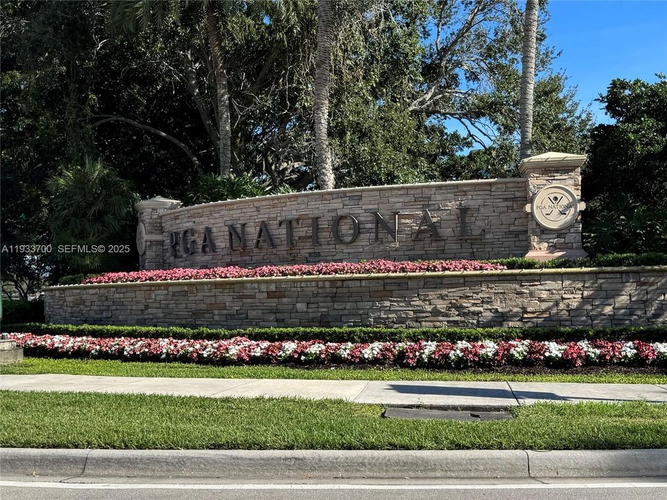 For Sale: $425,000 (3 beds, 2 baths, 1488 Square Feet)