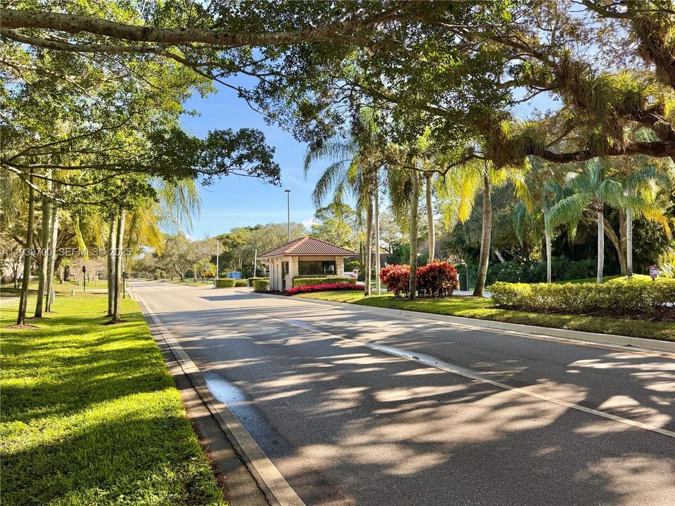 For Sale: $425,000 (3 beds, 2 baths, 1488 Square Feet)