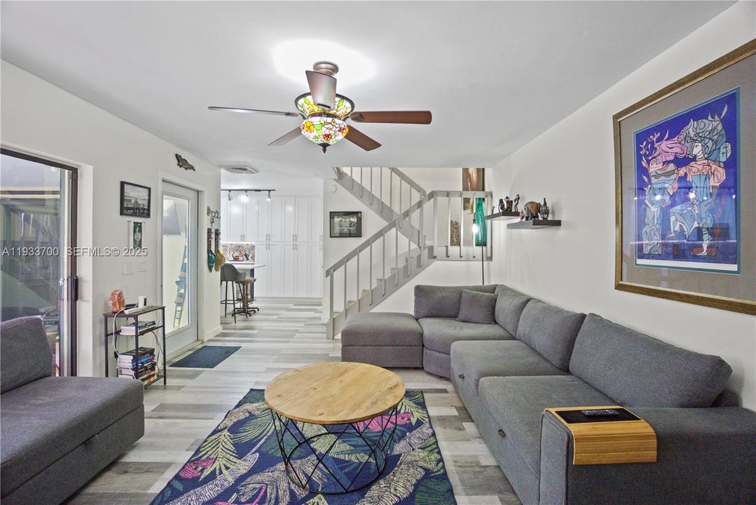 For Sale: $425,000 (3 beds, 2 baths, 1488 Square Feet)