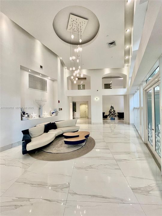 待售: $800,000 (2 贝兹, 2 浴室, 2020 平方英尺)