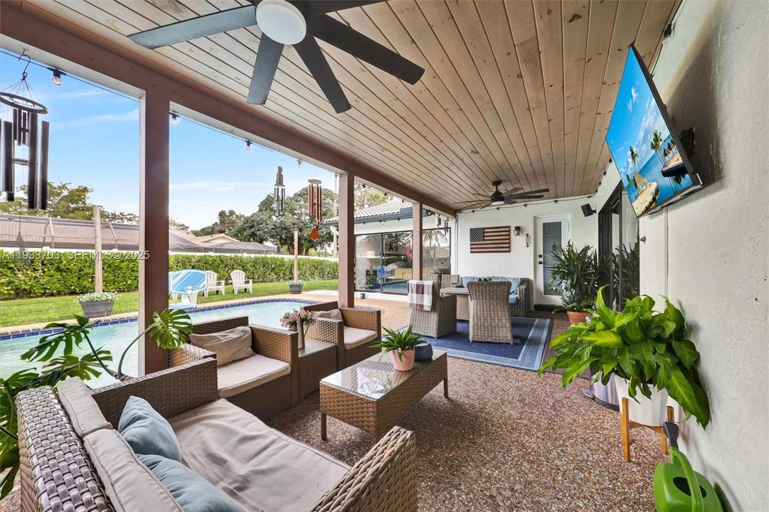 待售: $739,900 (3 贝兹, 2 浴室, 2218 平方英尺)