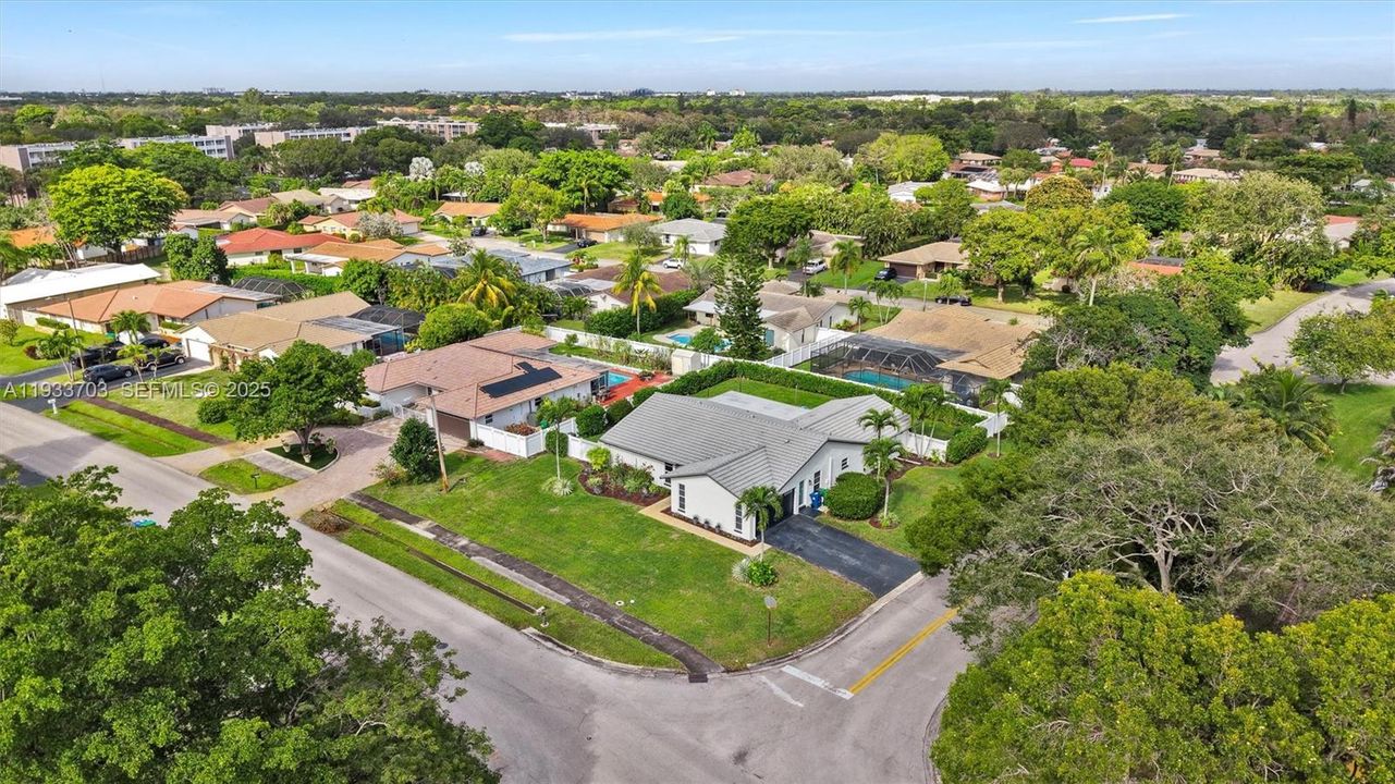 待售: $739,900 (3 贝兹, 2 浴室, 2218 平方英尺)