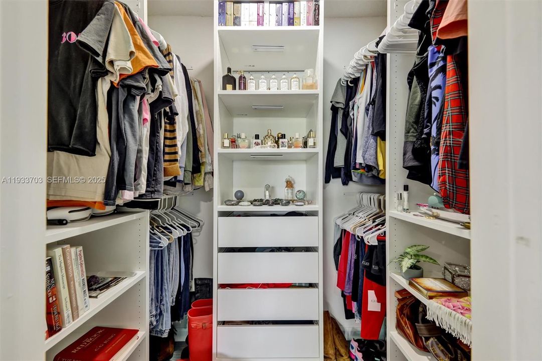 待售: $739,900 (3 贝兹, 2 浴室, 2218 平方英尺)