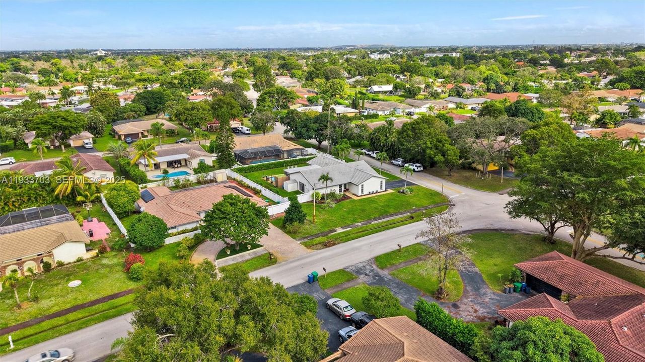 待售: $739,900 (3 贝兹, 2 浴室, 2218 平方英尺)