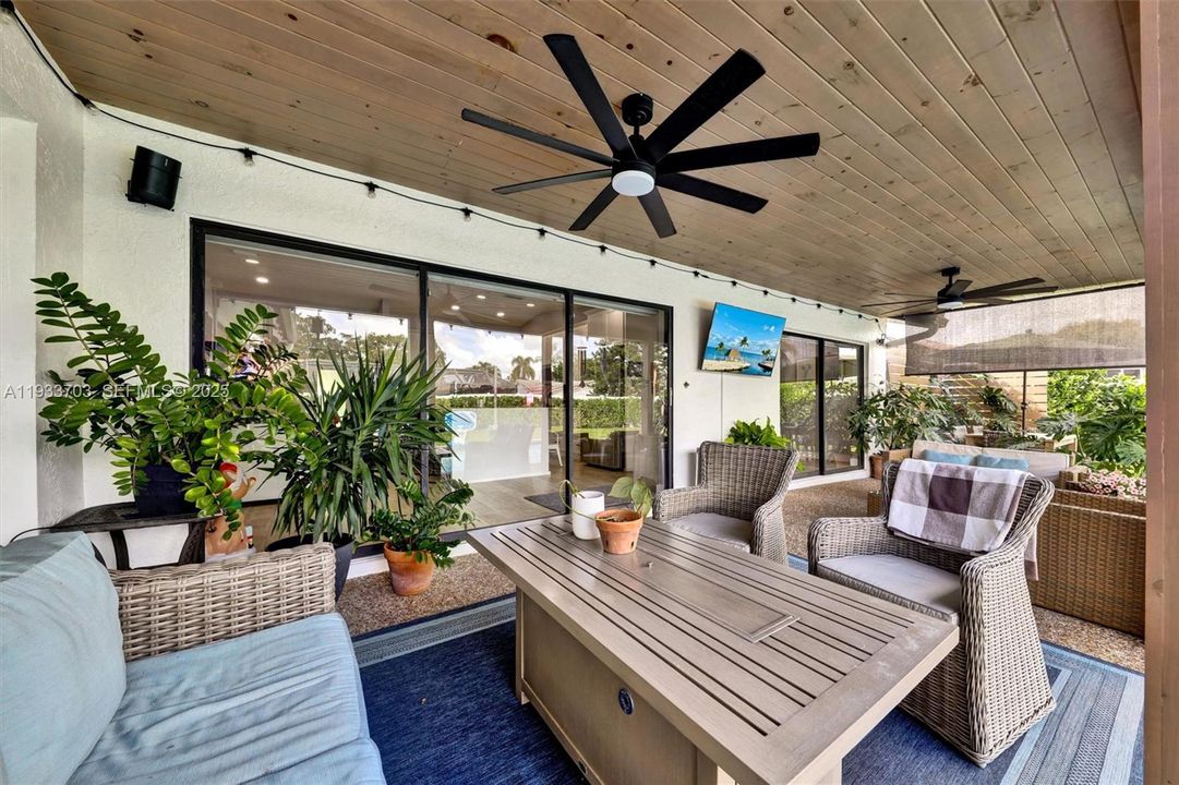 待售: $739,900 (3 贝兹, 2 浴室, 2218 平方英尺)