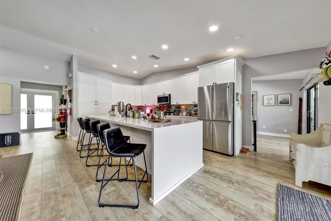 待售: $739,900 (3 贝兹, 2 浴室, 2218 平方英尺)