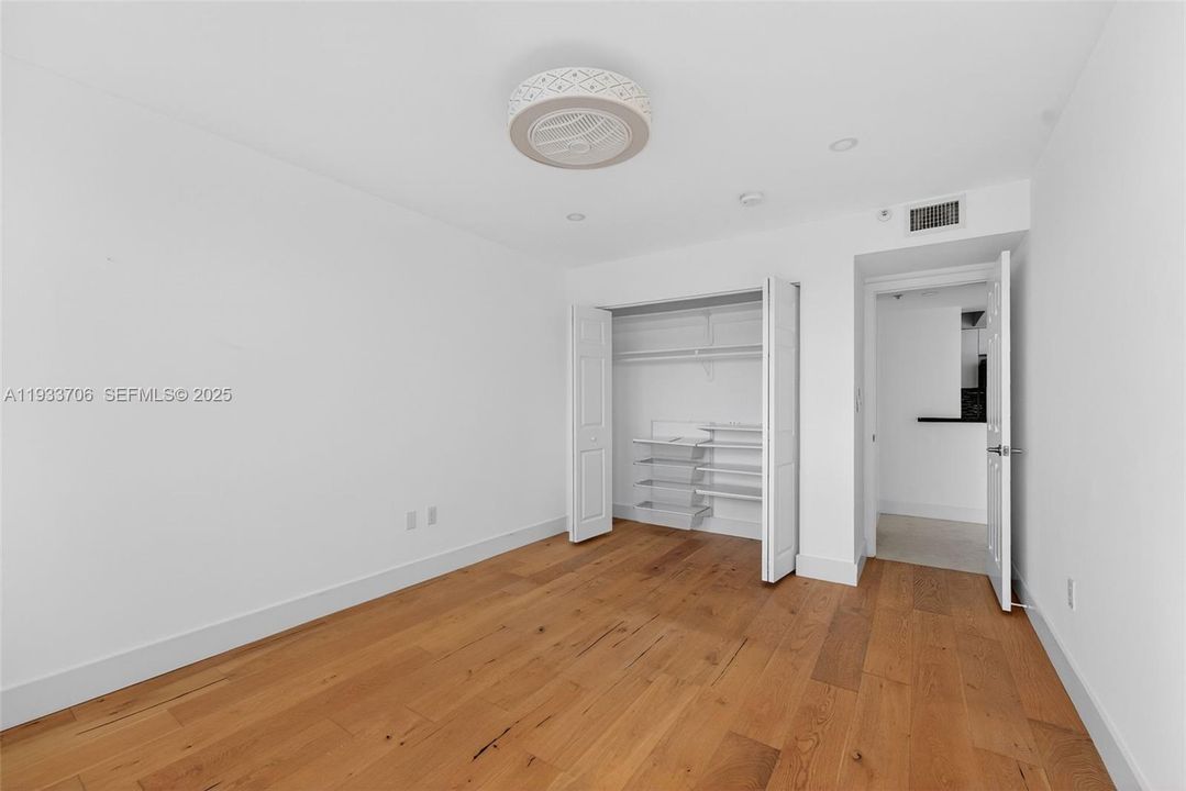 For Rent: $3,695 (2 beds, 2 baths, 960 Square Feet)