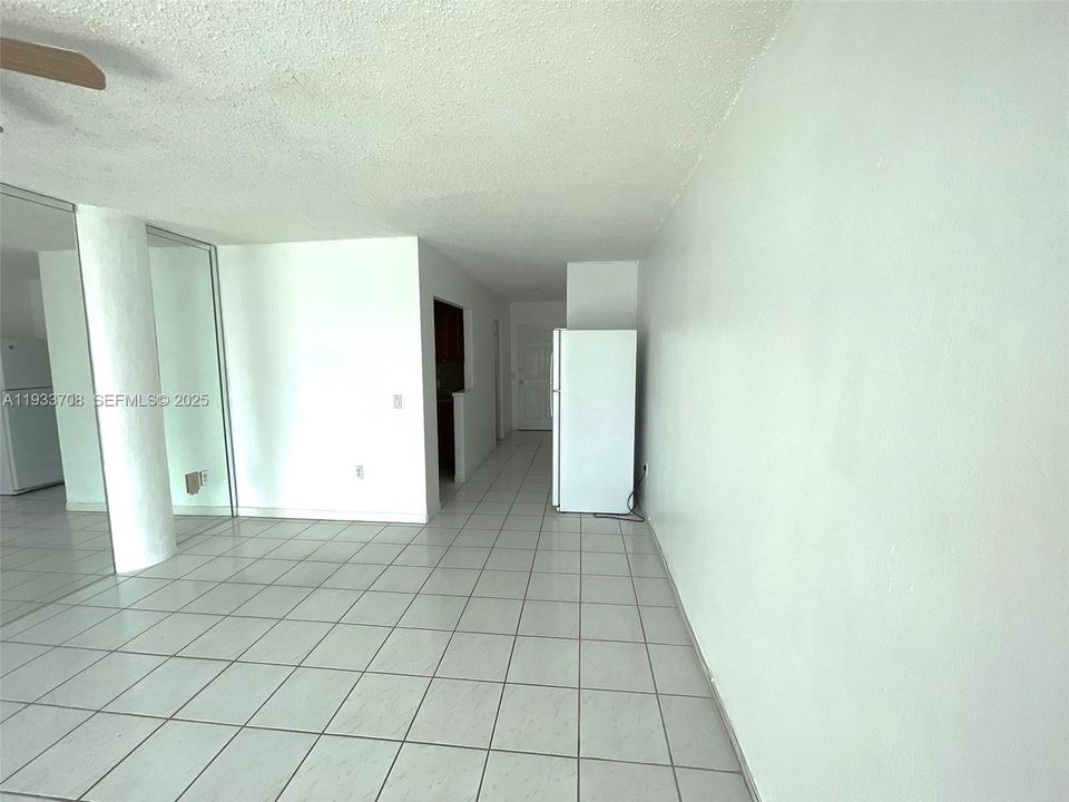 出租: $1,650 (0 贝兹, 1 浴室, 435 平方英尺)