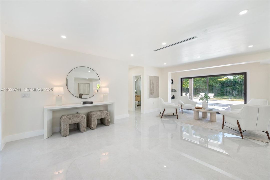 For Sale: $1,998,000 (4 beds, 5 baths, 2530 Square Feet)