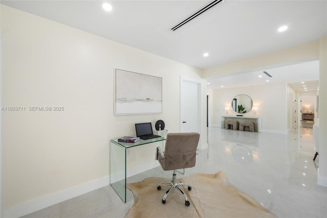 For Sale: $1,998,000 (4 beds, 5 baths, 2530 Square Feet)