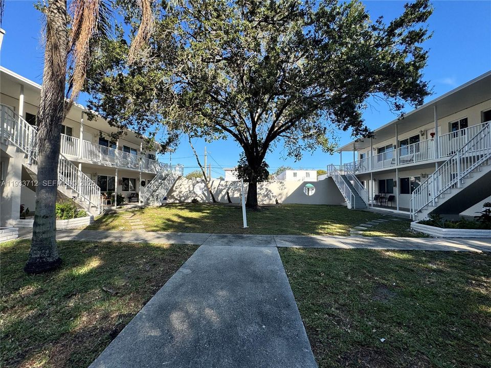 En Renta: $1,900 (1 camas, 1 baños, 6696 Pies cuadrados)