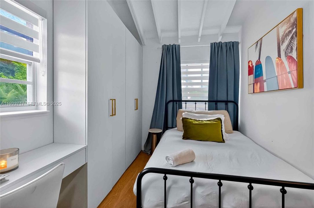 For Rent: $11,500 (3 beds, 3 baths, 2206 Square Feet)