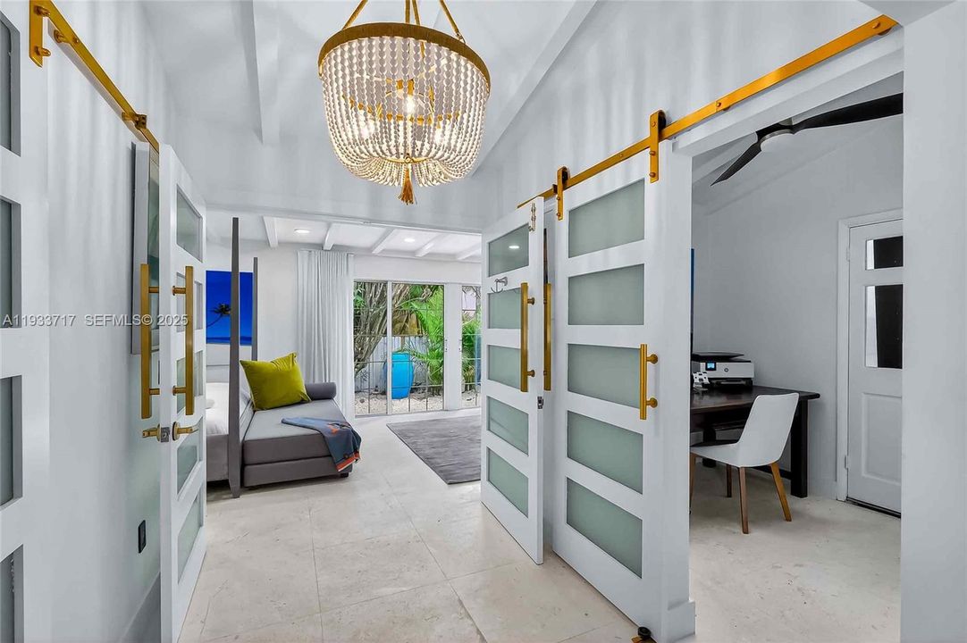 For Rent: $11,500 (3 beds, 3 baths, 2206 Square Feet)