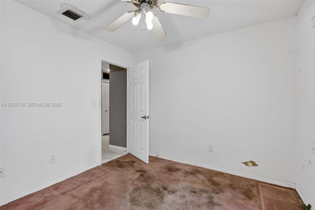 На продажу: $499,900 (3 спален, 2 ванн, 1416 Квадратных фут)