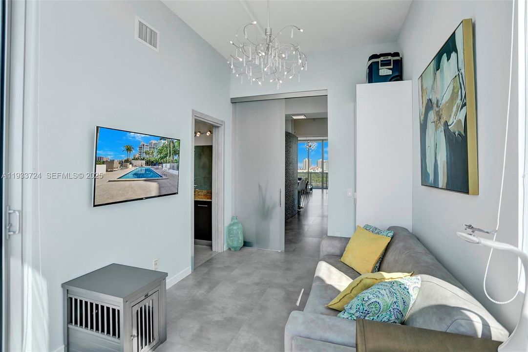 For Rent: $5,250 (3 beds, 2 baths, 1362 Square Feet)