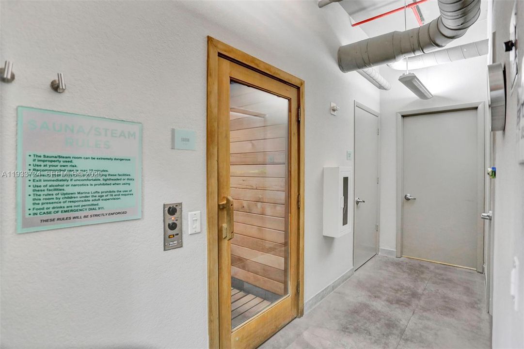 For Rent: $5,250 (3 beds, 2 baths, 1362 Square Feet)