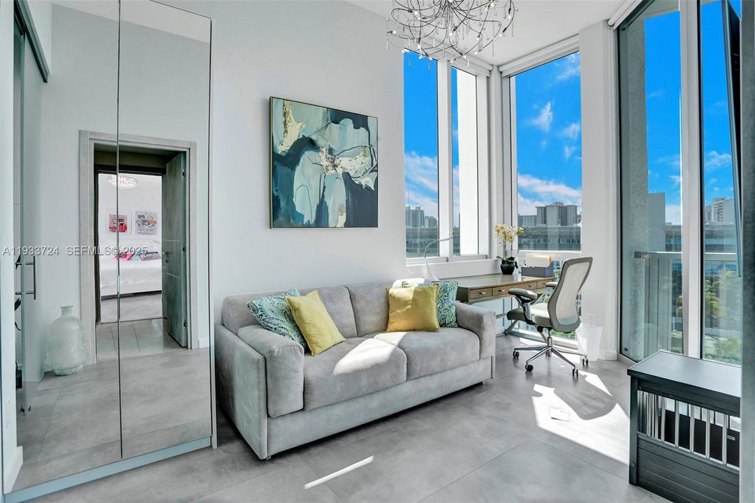 For Rent: $5,250 (3 beds, 2 baths, 1362 Square Feet)