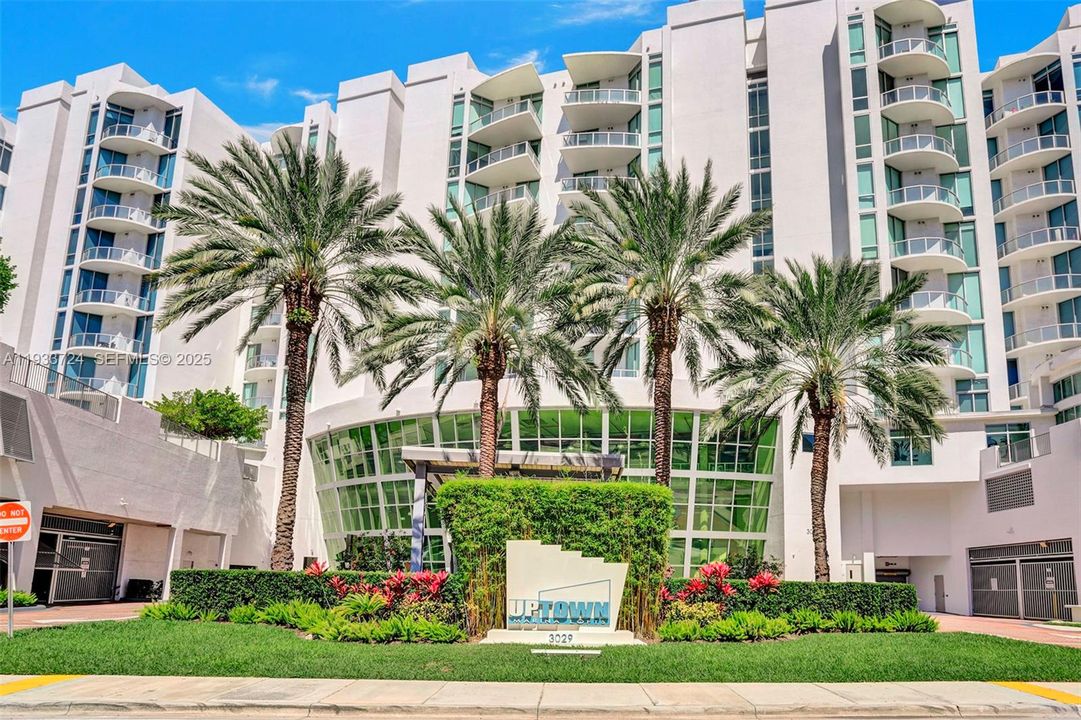 For Rent: $5,250 (3 beds, 2 baths, 1362 Square Feet)