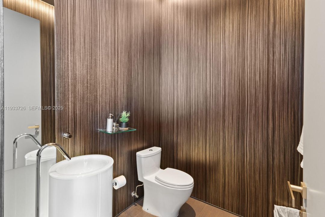 For Sale: $7,790,000 (3 beds, 5 baths, 3889 Square Feet)