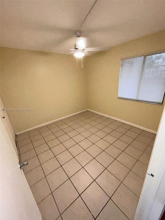For Rent: $2,200 (3 beds, 2 baths, 1010 Square Feet)