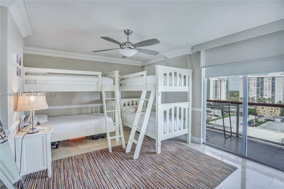 For Sale: $862,000 (2 beds, 2 baths, 1230 Square Feet)